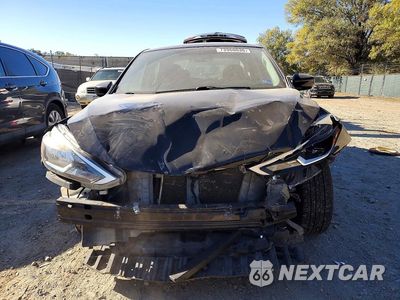Piąte zdjęcie samochodu w środku: 2017 NISSAN SENTRA SV VIN:3N1AB7APXHY288259 - miniatura