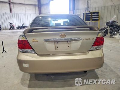 Zdjęcie 6 z 12 samochodu: 2005 TOYOTA CAMRY VIN:4T1BE30KX5U941450 - miniatura