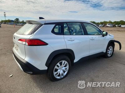 Trzecie zdjęcie samochodu z tyłu: 2025 TOYOTA COROLLA CROSS L VIN:7MUAAAAG6SV151398 - miniatura
