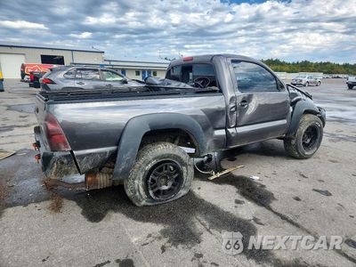 Trzecie zdjęcie samochodu z tyłu: 2014 TOYOTA TACOMA BASE VIN:5TFPX4EN9EX019828 - miniatura