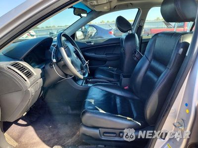 Zdjęcie 7 z 12 samochodu: 2004 HONDA ACCORD EX VIN:1HGCM56774A036658 - miniatura