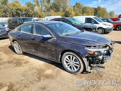 Czwarte zdjęcie samochodu z boku: 2017 CHEVROLET MALIBU LT VIN:1G1ZE5ST9HF126128 - miniatura