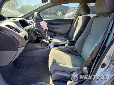 Zdjęcie 7 z 13 samochodu: 2010 HONDA CIVIC VP VIN:19XFA1F38AE026465 - miniatura