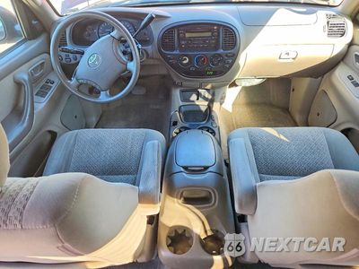 Zdjęcie 8 z 12 samochodu: 2005 TOYOTA TUNDRA DOUBLE CAB SR5 VIN:5TBET34165S497344 - miniatura