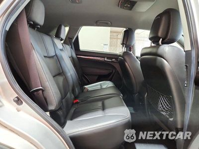 Zdjęcie 11 z 13 samochodu: 2011 KIA SORENTO EX VIN:5XYKUDA25BG041323 - miniatura