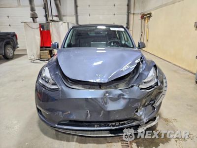 Piąte zdjęcie samochodu w środku: 2022 TESLA MODEL Y VIN:7SAYGDEE3NF512101 - miniatura