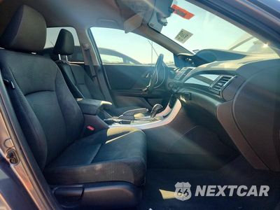 Zdjęcie 7 z 12 samochodu: 2017 HONDA ACCORD LX VIN:1HGCR2F32HA257152 - miniatura