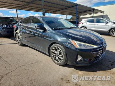 Czwarte zdjęcie samochodu z boku: 2019 HYUNDAI ELANTRA LIMITED VIN:5NPD84LF5KH461931 - miniatura