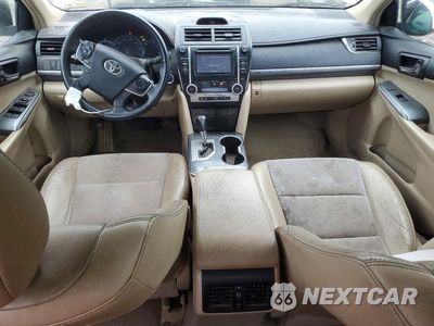 Zdjęcie 8 z 12 samochodu: 2012 TOYOTA CAMRY HYBRID XLE VIN:4T1BD1FK3CU059970 - miniatura
