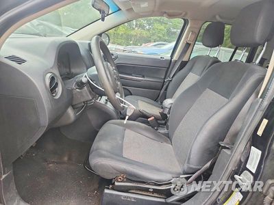 Zdjęcie 7 z 12 samochodu: 2014 JEEP COMPASS SPORT VIN:1C4NJCBAXED620588 - miniatura