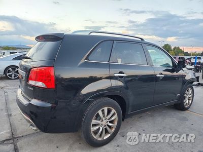 Trzecie zdjęcie samochodu z tyłu: 2012 KIA SORENTO SX VIN:5XYKWDA20CG255440 - miniatura