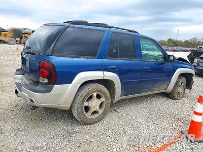 Trzecie zdjęcie samochodu z tyłu: 2005 CHEVROLET TRAILBLAZER LS VIN:1GNDS13S452289109 - miniatura