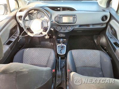 Zdjęcie 8 z 12 samochodu: 2015 TOYOTA YARIS 5-DOOR L VIN:VNKKTUD31FA024703 - miniatura