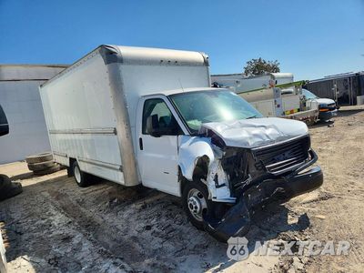 Czwarte zdjęcie samochodu z boku: 2021 GMC SAVANA CUTAWAY G3500 BOX TRUCK VIN:7GZ37TC78MN009320 - miniatura