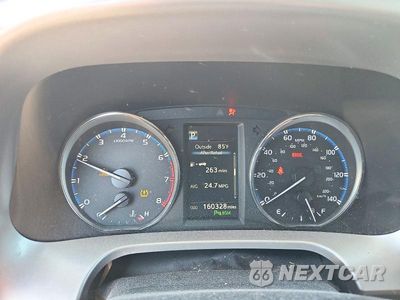 Zdjęcie 9 z 13 samochodu: 2017 TOYOTA RAV4 LIMITED VIN:JTMYFREV0HJ148617 - miniatura