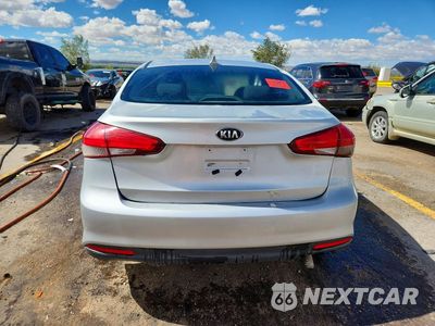 Zdjęcie 6 z 12 samochodu: 2017 KIA FORTE LX VIN:3KPFK4A73HE057934 - miniatura