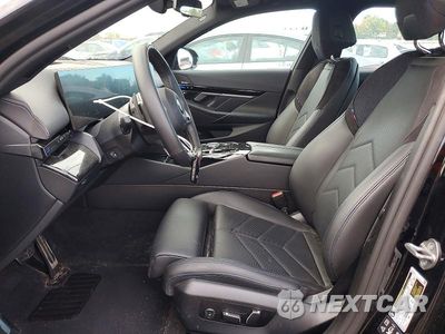Zdjęcie 7 z 13 samochodu: 2024 BMW 530 XI VIN:WBA53FJ09RCS23838 - miniatura