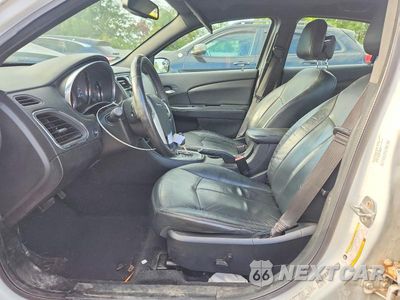 Zdjęcie 7 z 12 samochodu: 2013 CHRYSLER 200 LIMITED VIN:1C3CCBCG8DN702136 - miniatura