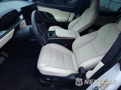 Zdjęcie 7 z 12 samochodu: 2024 TESLA MODEL X VIN:7SAXCBE64RF449360 - miniatura