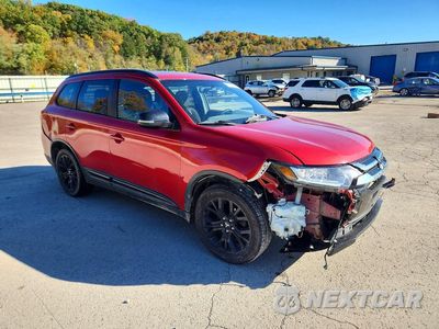 Czwarte zdjęcie samochodu z boku: 2018 MITSUBISHI OUTLANDER SE VIN:JA4AZ3A34JZ044529 - miniatura