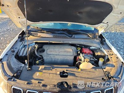 Zdjęcie 11 z 12 samochodu: 2019 JEEP COMPASS SPORT VIN:3C4NJDAB3KT744997 - miniatura