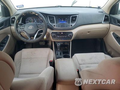 Zdjęcie 8 z 14 samochodu: 2016 HYUNDAI TUCSON SE VIN:KM8J33A47GU026799 - miniatura
