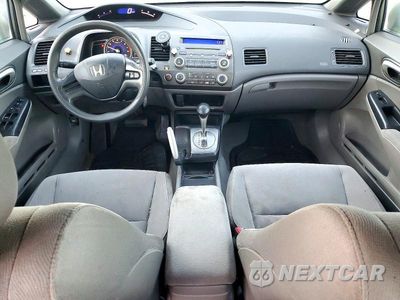 Zdjęcie 8 z 13 samochodu: 2008 HONDA CIVIC LX VIN:2HGFA16508H503911 - miniatura