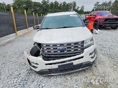 Piąte zdjęcie samochodu w środku: 2017 FORD EXPLORER XLT VIN:1FM5K7D83HGC29392 - miniatura
