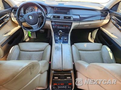 Zdjęcie 8 z 12 samochodu: 2009 BMW 750 LI VIN:WBAKB83599CY58469 - miniatura