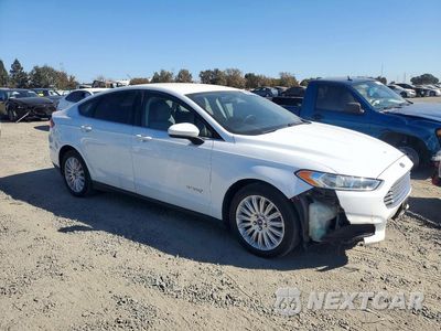Czwarte zdjęcie samochodu z boku: 2014 FORD FUSION S HYBRID VIN:3FA6P0UU7ER170209 - miniatura