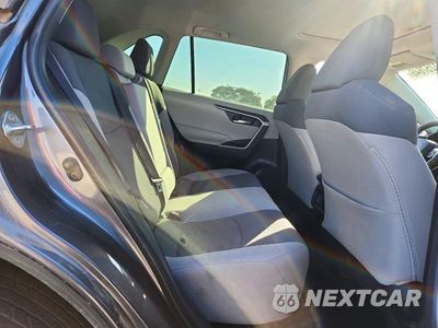 Zdjęcie 10 z 12 samochodu: 2019 TOYOTA RAV4 XLE VIN:2T3W1RFV1KC003326 - miniatura