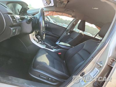 Zdjęcie 7 z 12 samochodu: 2015 HONDA ACCORD SPORT VIN:1HGCR2F50FA051097 - miniatura