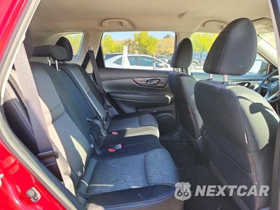 Zdjęcie 11 z 14 samochodu: 2017 NISSAN ROGUE SV VIN:JN8AT2MVXHW267723 - miniatura