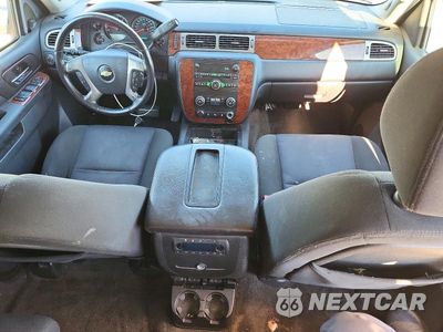 Zdjęcie 8 z 13 samochodu: 2012 CHEVROLET TAHOE K1500 LS VIN:1GNSKAE00CR233479 - miniatura