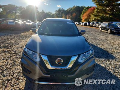 Piąte zdjęcie samochodu w środku: 2018 NISSAN ROGUE S VIN:5N1AT2MV3JC753983 - miniatura
