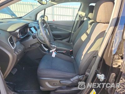Zdjęcie 7 z 12 samochodu: 2020 CHEVROLET TRAX LS VIN:KL7CJNSB8LB070521 - miniatura