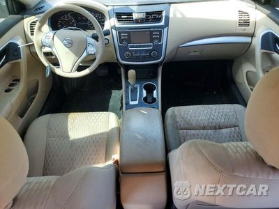 Zdjęcie 8 z 12 samochodu: 2016 NISSAN ALTIMA 2.5 S VIN:1N4AL3AP0GN304098 - miniatura