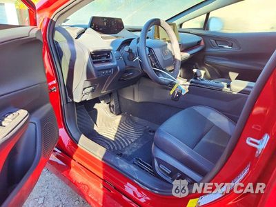 Zdjęcie 8 z 13 samochodu: 2026 TOYOTA PRIUS PLUG-IN HYBRID XSE VIN:JTDACACU2T3078492 - miniatura