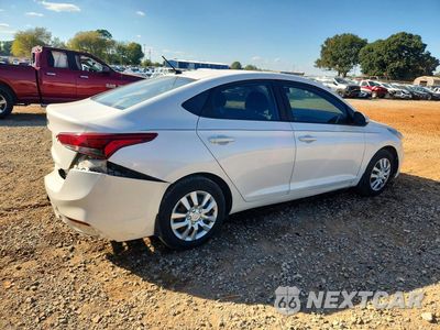 Trzecie zdjęcie samochodu z tyłu: 2018 HYUNDAI ACCENT SE VIN:3KPC24A34JE029680 - miniatura