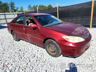 Czwarte zdjęcie samochodu z boku: 2004 TOYOTA CAMRY LE VIN:4T1BE32K34U282770 - miniatura