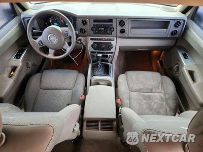 Zdjęcie 8 z 13 samochodu: 2006 JEEP COMMANDER VIN:1J8HG48K86C356773 - miniatura