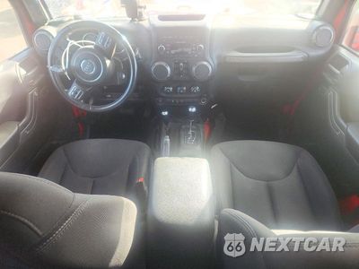 Zdjęcie 8 z 14 samochodu: 2016 JEEP WRANGLER UNLIMITED SPORT VIN:1C4BJWDG4GL154302 - miniatura