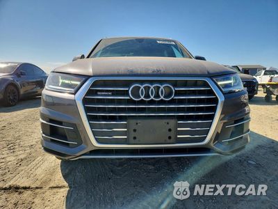 Piąte zdjęcie samochodu w środku: 2019 AUDI Q7 PREMIUM VIN:WA1AHAF79KD020485 - miniatura
