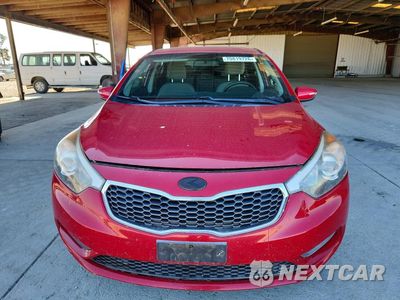 Piąte zdjęcie samochodu w środku: 2015 KIA FORTE LX VIN:KNAFX4A66F5422430 - miniatura