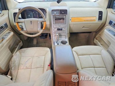 Zdjęcie 8 z 13 samochodu: 2007 LINCOLN MKX VIN:2LMDU68C87BJ13730 - miniatura