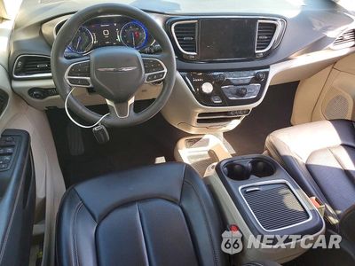 Zdjęcie 8 z 13 samochodu: 2023 CHRYSLER PACIFICA TOURING L VIN:2C4RC1BG5PR574270 - miniatura