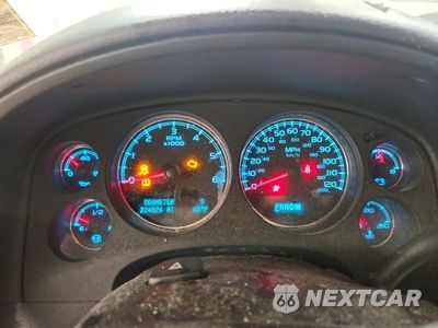 Zdjęcie 9 z 13 samochodu: 2014 CHEVROLET SUBURBAN K1500 LT VIN:1GNSKJE74ER113717 - miniatura