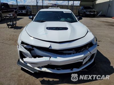 Piąte zdjęcie samochodu w środku: 2021 CHEVROLET CAMARO SS VIN:1G1FH1R78M0102217 - miniatura