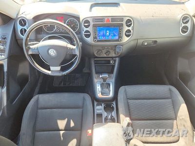 Zdjęcie 8 z 12 samochodu: 2009 VOLKSWAGEN TIGUAN SE VIN:WVGBV75N09W501385 - miniatura