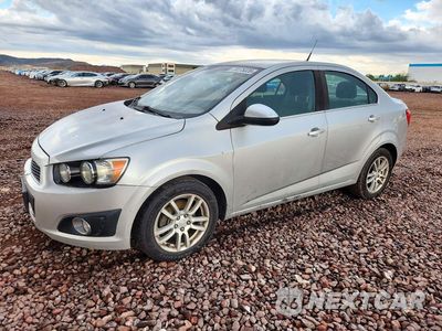 2013 CHEVROLET SONIC LT 1G1JC5SH4D4237920 - główne zdjęcie licytacji z USA - miniatura